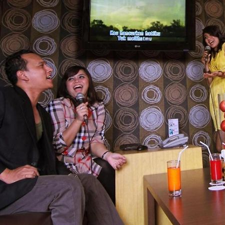 The Aliga Hotel Padang  Bagian luar foto