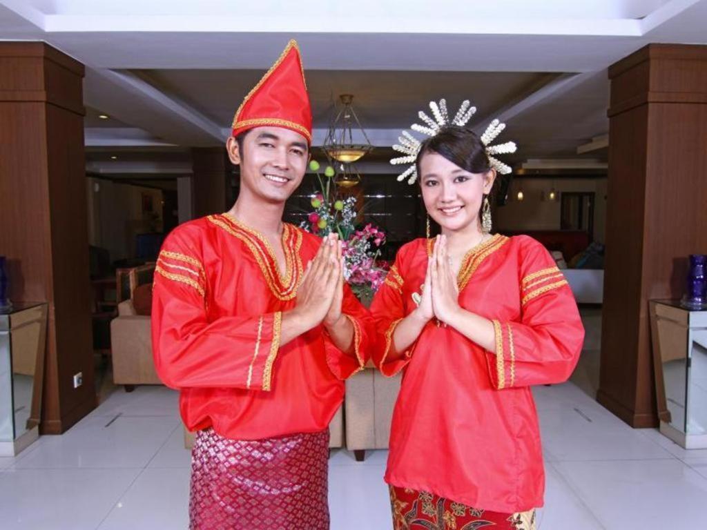 The Aliga Hotel Padang  Bagian luar foto